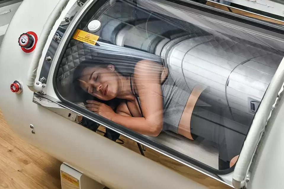 2.0 ATA Hard Shell Supine Hyperbaric Chamber - Macy Pan HP2202
