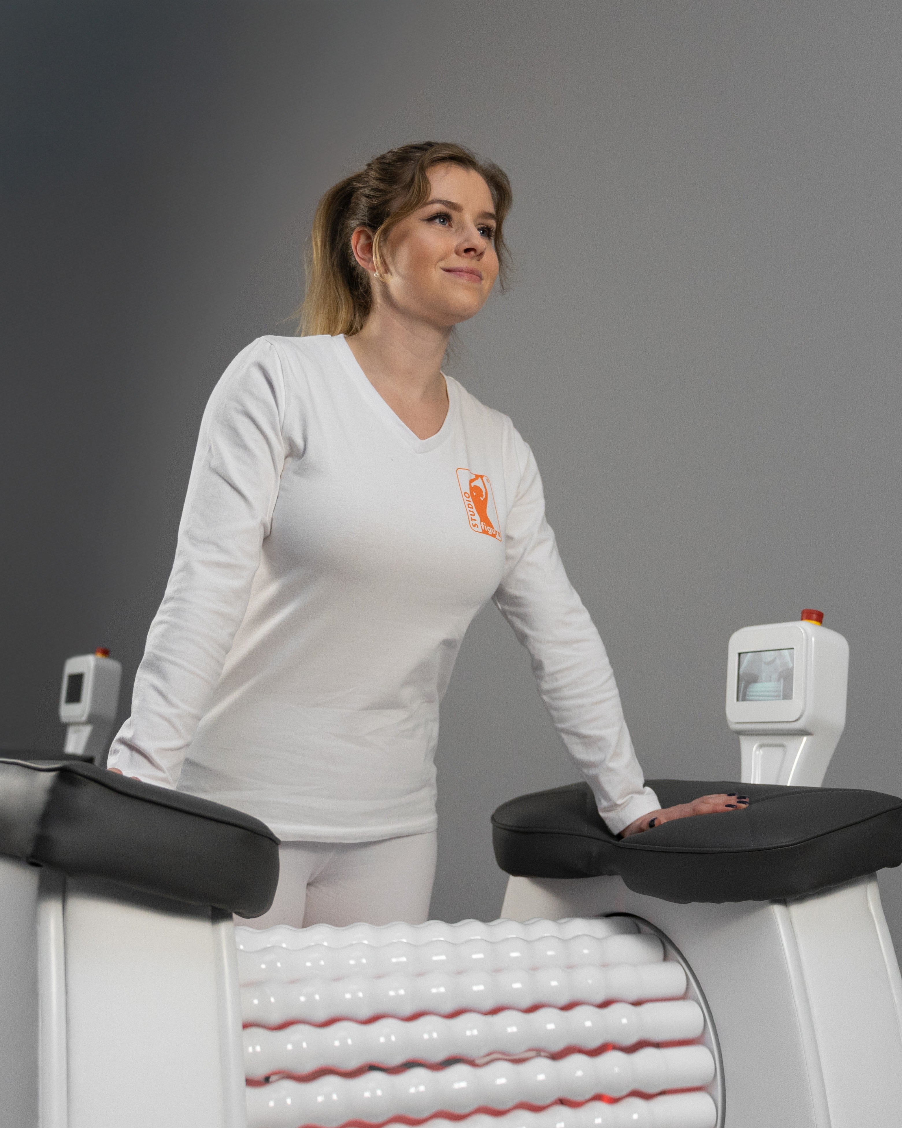 Body Roller with Light Therapy - Infrared Roll Shaper by Studio Figura