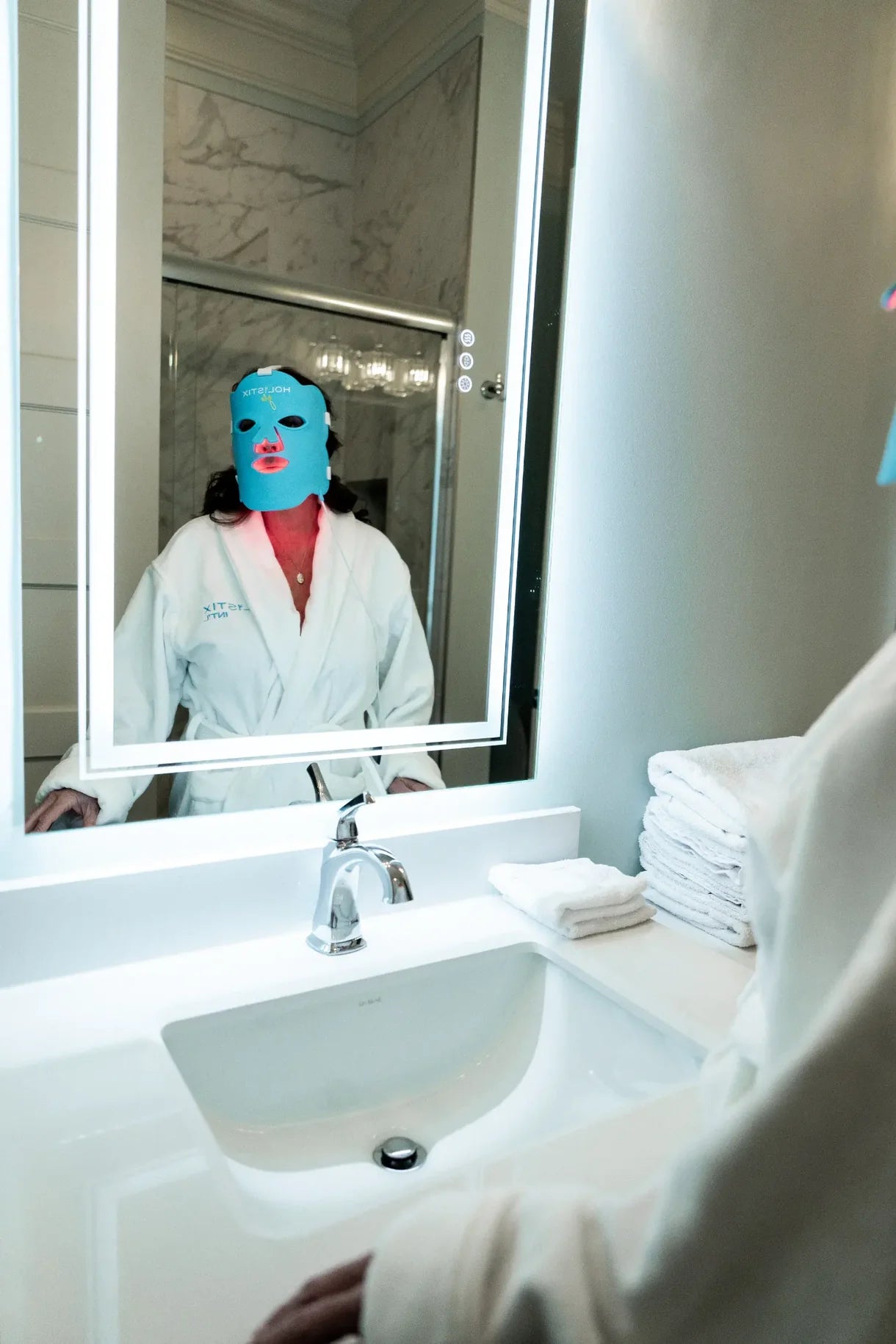 Holistix GLO Red Light Therapy Face Mask for Anti-Aging