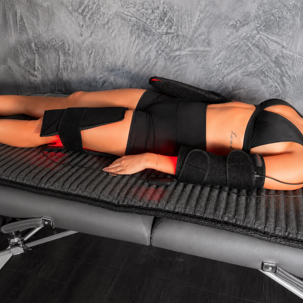 Red Light Therapy Kit with 5 Devices - Large Mat, Medium Mat, 3 in 1 Pad, Neck Wrap and Glove