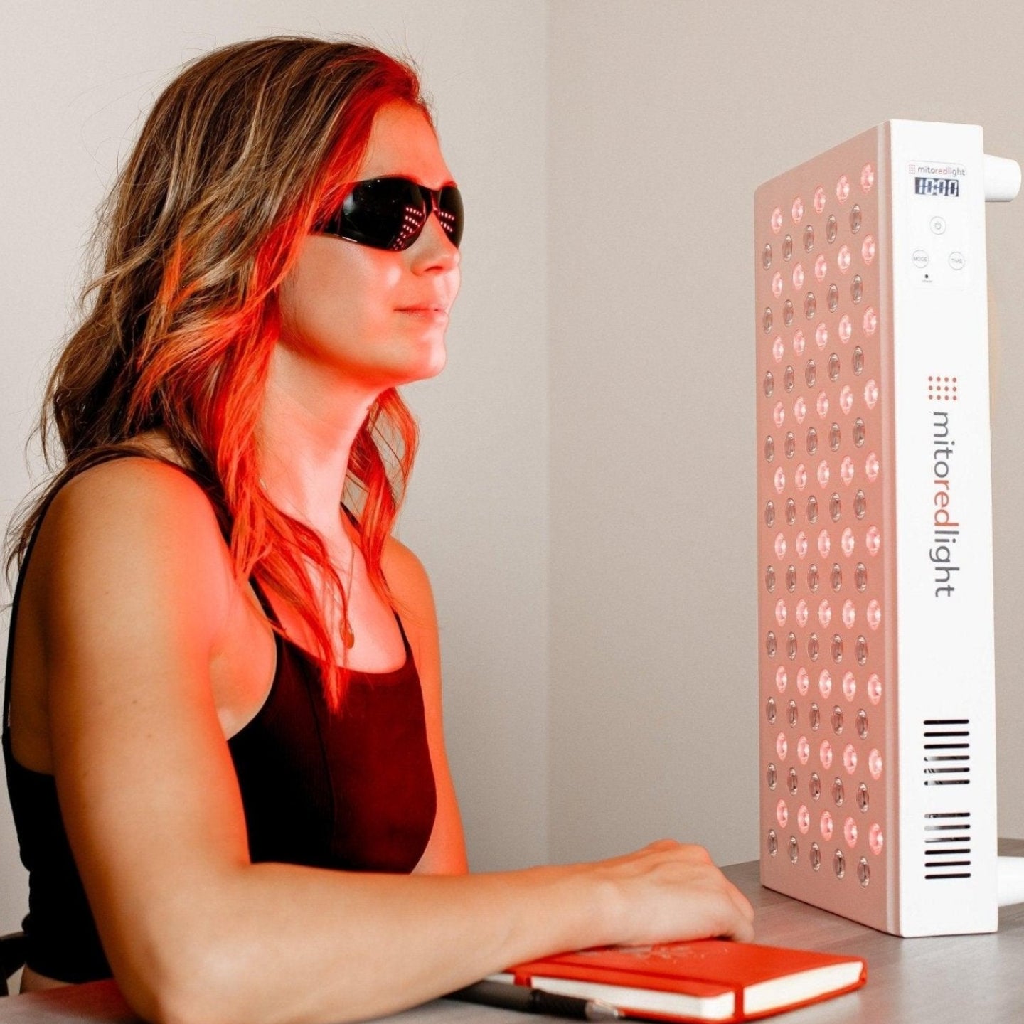 MitoMID 2.0 | Red Light Therapy Panel