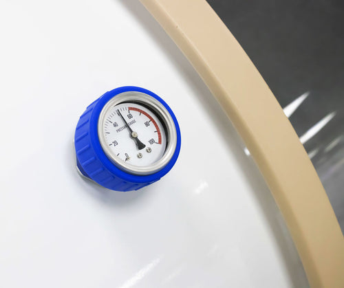 Quest 30 pressure gauge close-up.